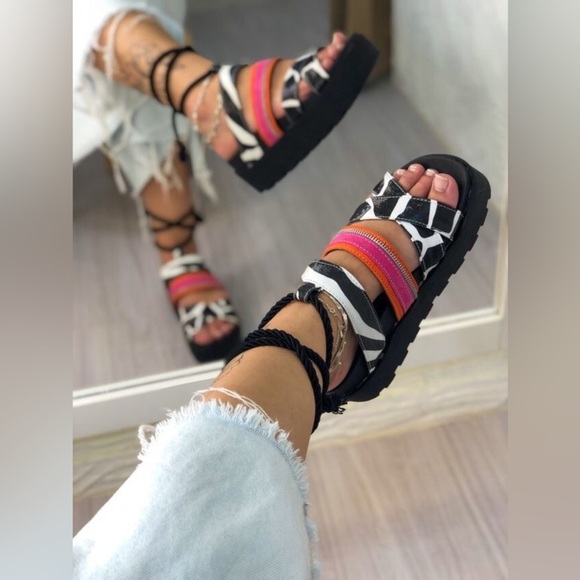 Chunky Platform Mixed Media Sandals With Tie Up Cow Print and Pink Size 8 - Picture 2 of 7